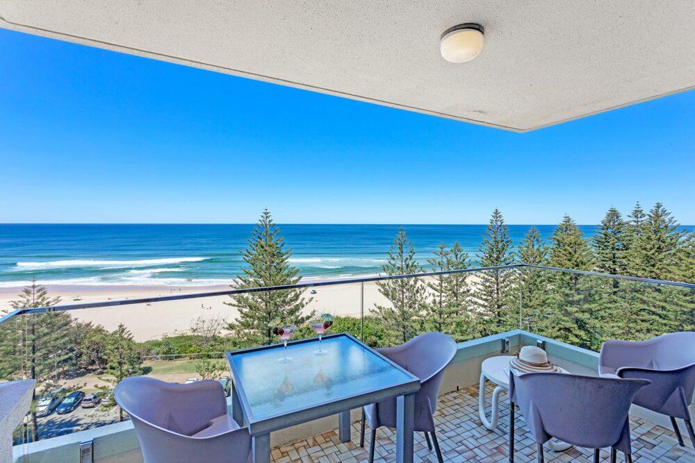 burleigh-heads-2-bedroom-apartments-(3)