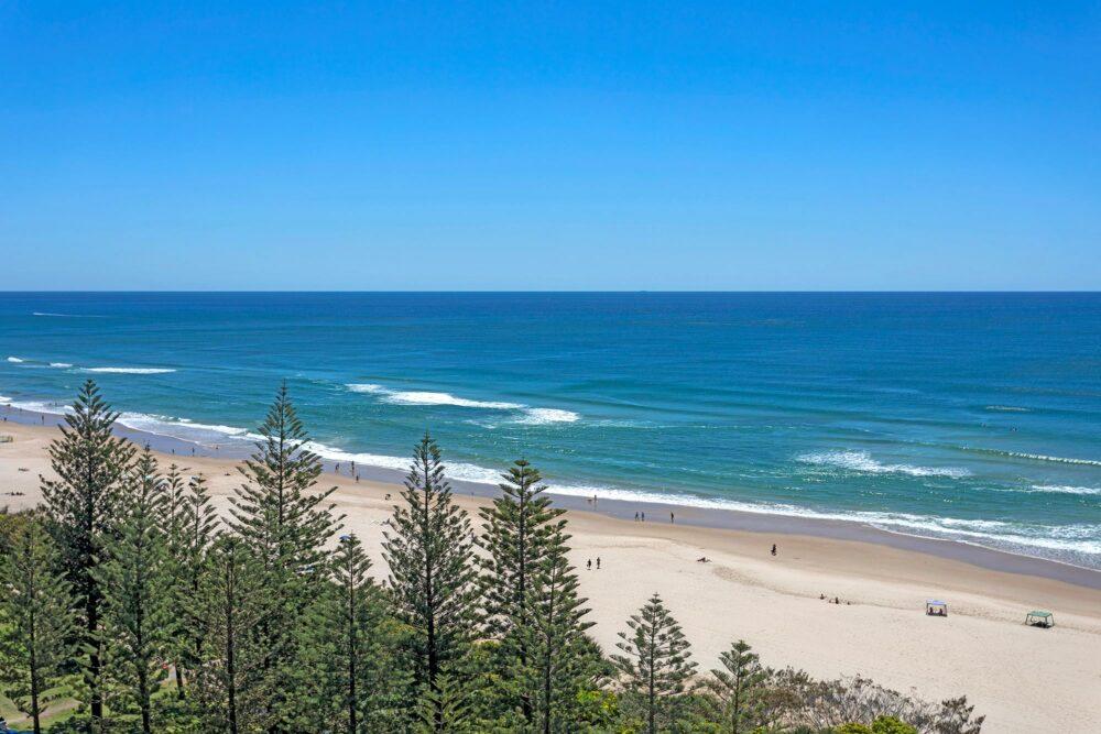 burleigh-heads-superior-2-bedroom-apartments-(10)