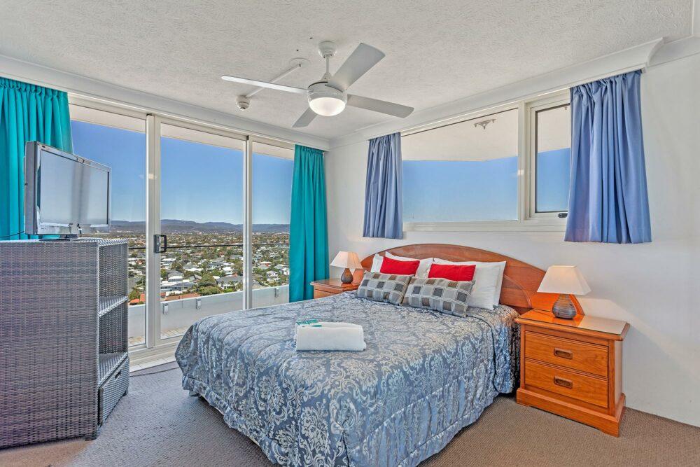 burleigh-heads-superior-2-bedroom-apartments-(7)