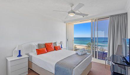 burleigh-heads-2-bedroom-apartments-(5)